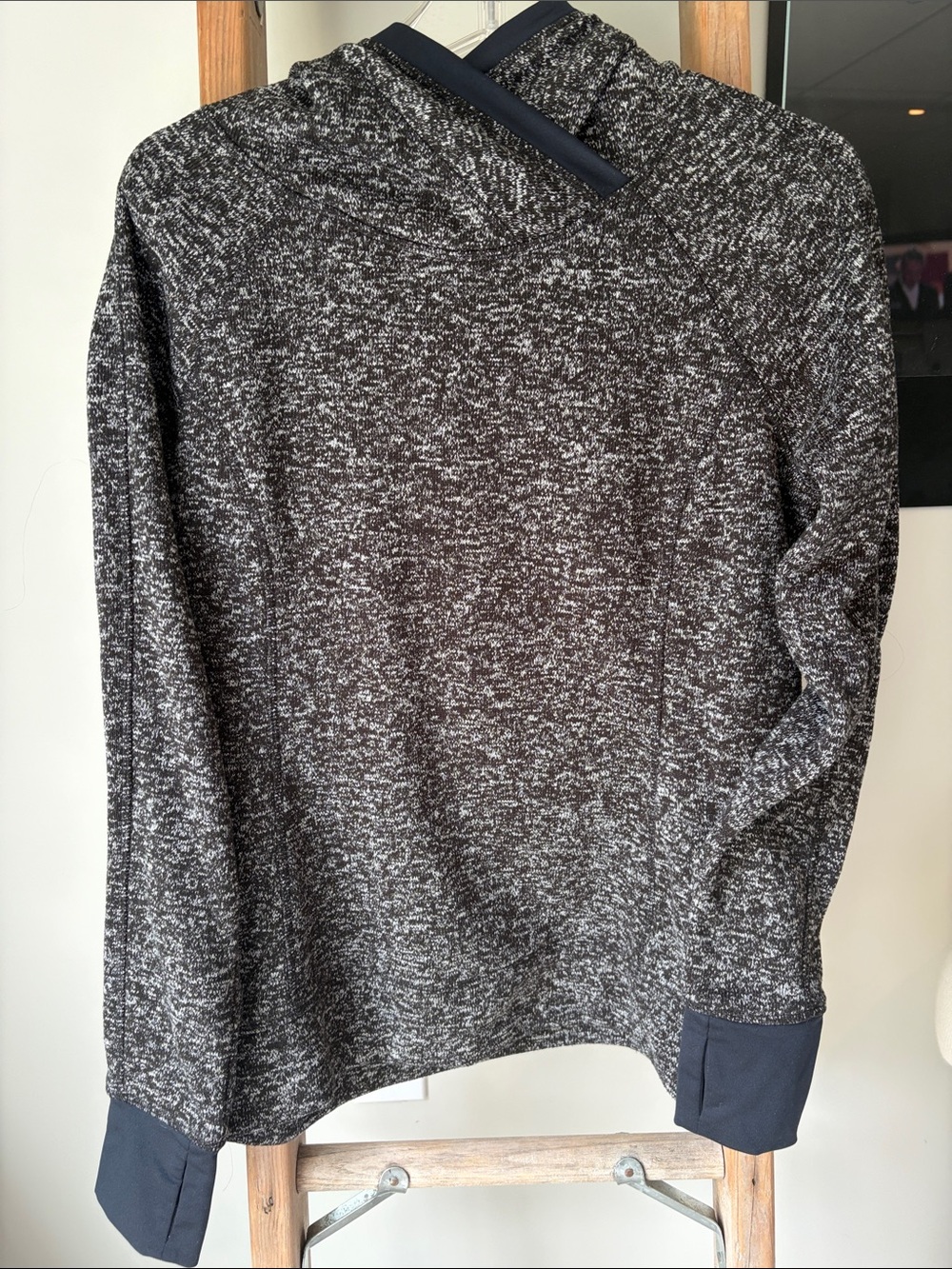 exertek Black & White Heather Hooded Sweater